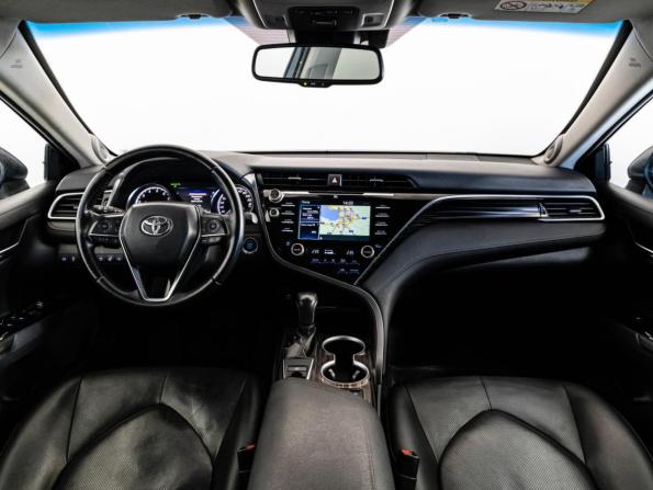 Toyota Camry VIII (XV70) с пробегом 2018 года, цена 2 149 000 рублей, 132500 км, седан, Автокод Объявления