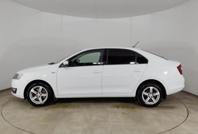 Skoda Rapid I Рестайлинг с пробегом 2019 года, цена 1 385 000 рублей, 47800 км, лифтбек, Автокод Объявления