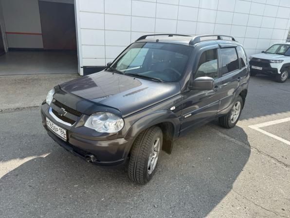 Chevrolet Niva I Рестайлинг с пробегом 2016 года, цена 500 000 рублей, 206000 км, внедорожник, Автокод Объявления