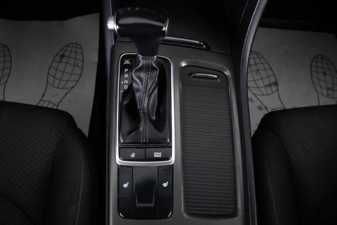 Kia Optima IV Рестайлинг с пробегом 2019 года, цена 1 299 000 рублей, 185000 км, седан, Автокод Объявления
