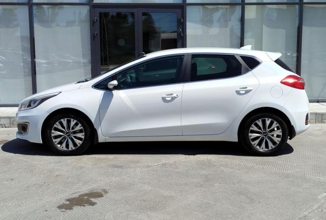 Kia Ceed III с пробегом 2018 года, цена 1 490 000 рублей, 128262 км, хэтчбек, Автокод Объявления