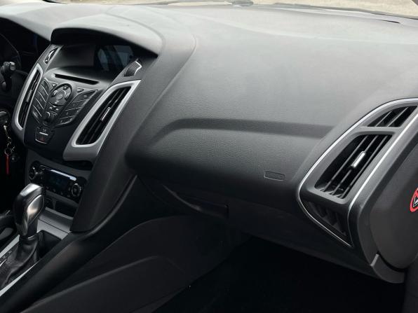 Ford Focus III с пробегом 2013 года, цена 685 000 рублей, 217847 км, хэтчбек, Автокод Объявления