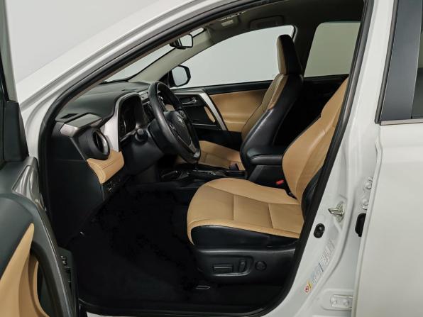 Toyota RAV4 IV (XA40) Рестайлинг с пробегом 2018 года, цена 2 499 000 рублей, 199758 км, внедорожник, Автокод Объявления