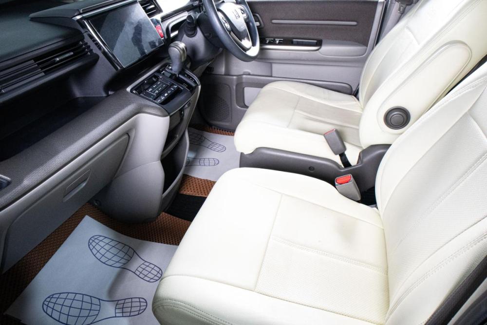 Honda Stepwgn V Сургут  - изображение 10