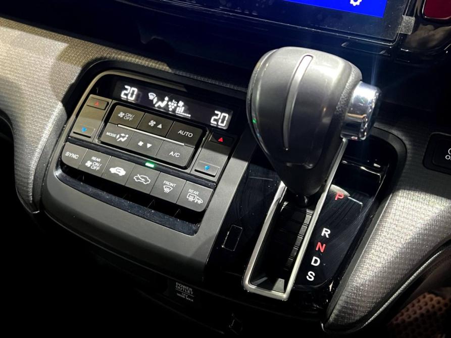 Honda Stepwgn V Рестайлинг Оренбург  - изображение 18