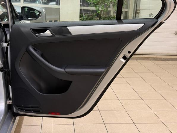 Volkswagen Jetta VI с пробегом 2013 года, цена 1 390 000 рублей, 128000 км, седан, Автокод Объявления