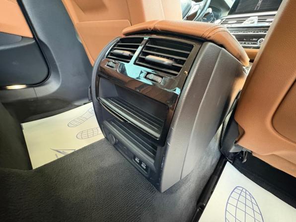 BMW 5 серии VII (G30/G31/G38) Рестайлинг с пробегом 2021 года, цена 3 499 000 рублей, 215105 км, седан, Автокод Объявления