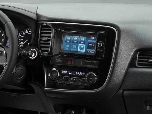 Mitsubishi Outlander III Рестайлинг 2 с пробегом 2016 года, цена 1 399 000 рублей, 105000 км, внедорожник, Автокод Объявления