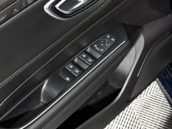 Renault Talisman I с пробегом 2016 года, цена 1 650 000 рублей, 252233 км, универсал, Автокод Объявления
