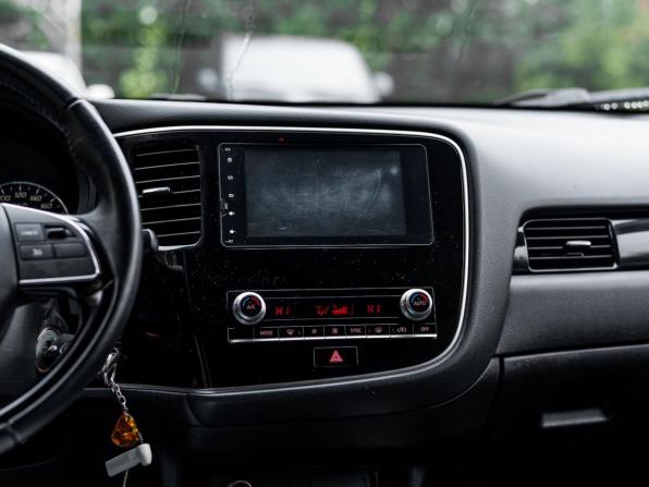 Mitsubishi Outlander III Рестайлинг 3 с пробегом 2020 года, цена 1 535 000 рублей, 230938 км, внедорожник, Автокод Объявления