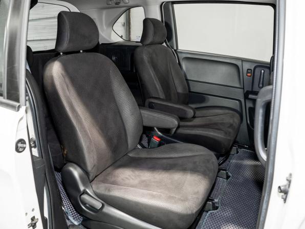 Honda Freed I с пробегом 2011 года, цена 1 080 000 рублей, 141203 км, компактвэн, Автокод Объявления