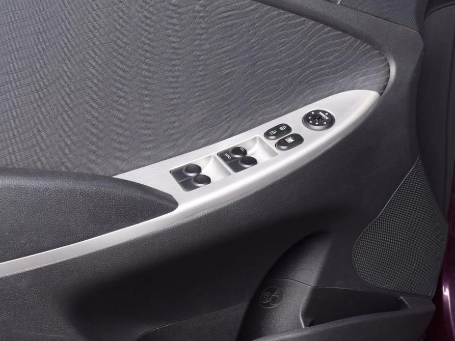 Hyundai Solaris I Кемерово  - изображение 16
