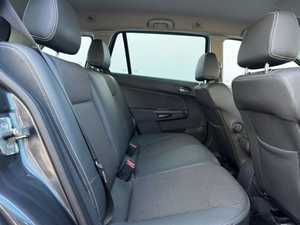 Opel Astra H Рестайлинг с пробегом 2011 года, цена 657 000 рублей, 154157 км, универсал, Автокод Объявления
