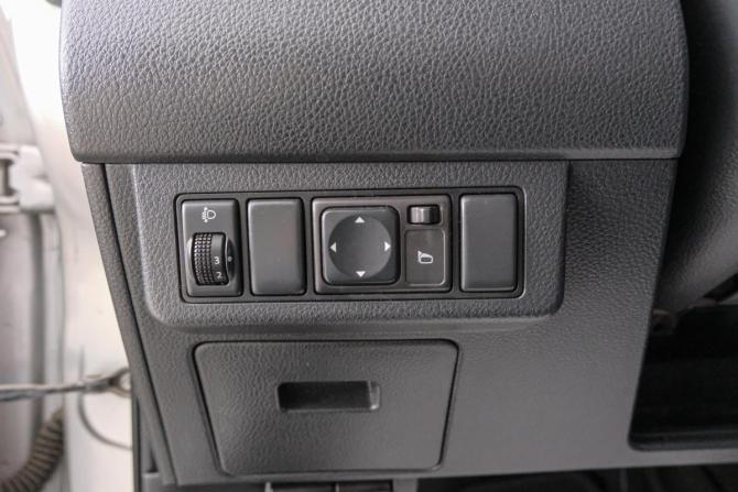 Nissan Tiida I Рестайлинг с пробегом 2010 года, цена 749 000 рублей, 185000 км, седан, Автокод Объявления