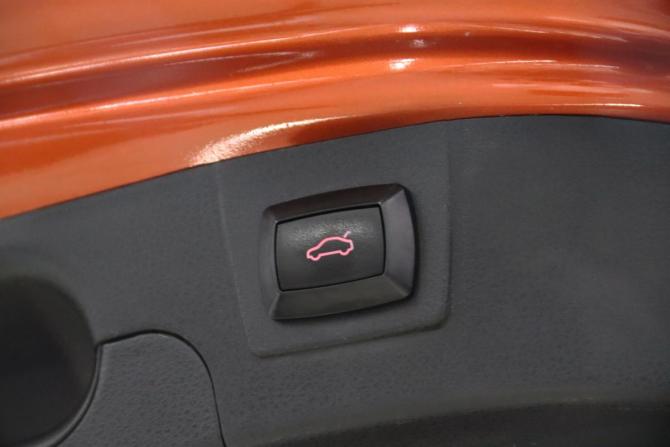 Lada (ВАЗ) Vesta I с пробегом 2019 года, цена 1 095 950 рублей, 111412 км, универсал, Автокод Объявления