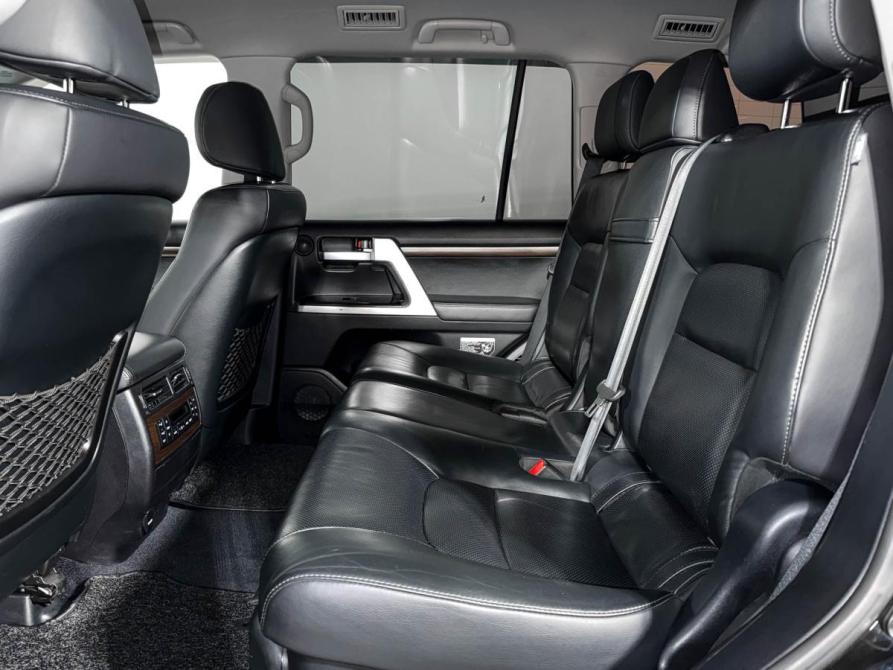 Toyota Land Cruiser 200 Series Рестайлинг 2 Санкт-Петербург  - изображение 13