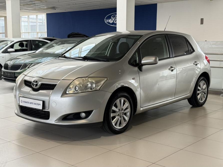 Toyota Auris I Челябинск  - изображение 1