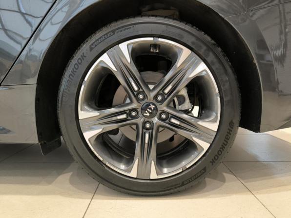 Kia K5 III с пробегом 2019 года, цена 2 650 000 рублей, 71000 км, седан, Автокод Объявления