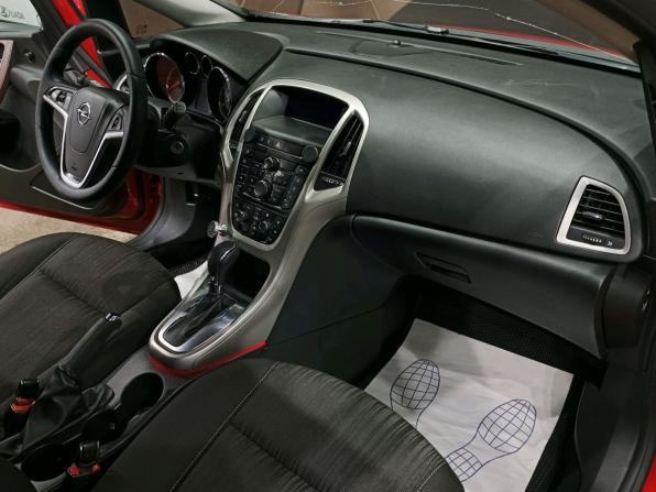 Opel Astra J с пробегом 2011 года, цена 699 000 рублей, 239500 км, хэтчбек, Автокод Объявления