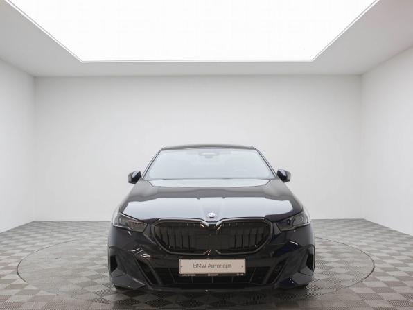 BMW 5 серии VIII (G60/G61/G68) с пробегом 2025 года, цена 9 990 000 рублей, 1210 км, седан, Автокод Объявления