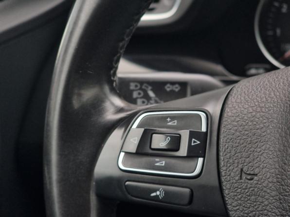 Volkswagen Passat B7 с пробегом 2012 года, цена 1 350 000 рублей, 160642 км, седан, Автокод Объявления