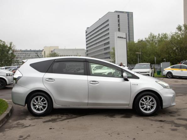 Toyota Prius III Рестайлинг (XW30) с пробегом 2012 года, цена 898 000 рублей, 305079 км, лифтбек, Автокод Объявления