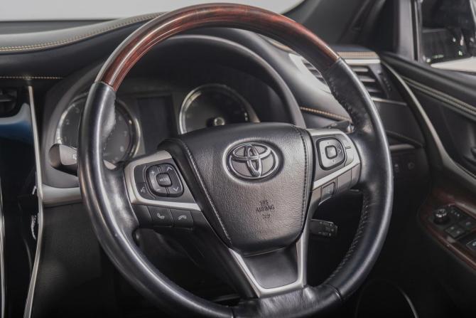 Toyota Harrier III (XU60) с пробегом 2017 года, цена 2 689 000 рублей, 100300 км, внедорожник, Автокод Объявления