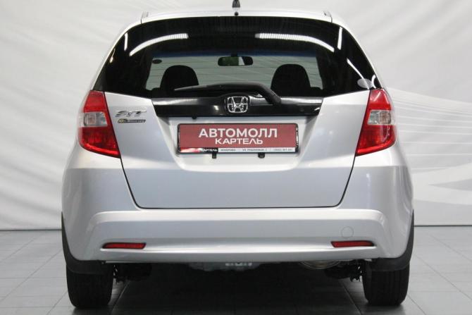 Honda Fit II с пробегом 2011 года, цена 849 000 рублей, 182000 км, хэтчбек, Автокод Объявления
