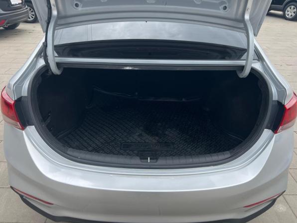 Hyundai Solaris II с пробегом 2019 года, цена 1 400 000 рублей, 143030 км, седан, Автокод Объявления