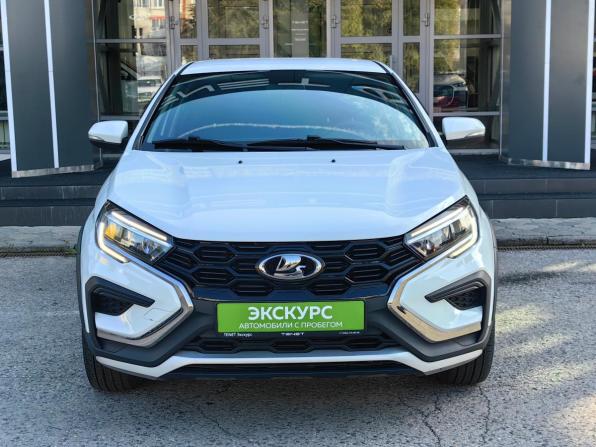 Lada (ВАЗ) Vesta I Рестайлинг (NG) с пробегом 2023 года, цена 1 325 000 рублей, 18000 км, седан, Автокод Объявления