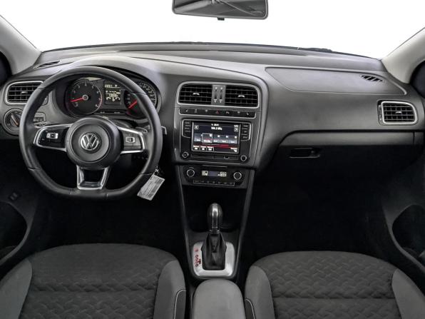 Volkswagen Polo V Рестайлинг с пробегом 2019 года, цена 1 215 000 рублей, 113112 км, седан, Автокод Объявления