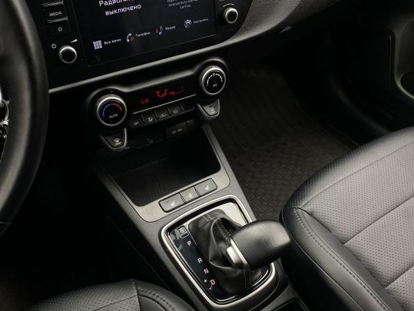 Kia Rio IV Рестайлинг с пробегом 2021 года, цена 1 599 000 рублей, 90928 км, седан, Автокод Объявления