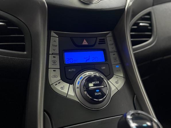 Hyundai Avante V с пробегом 2013 года, цена 970 000 рублей, 199767 км, седан, Автокод Объявления