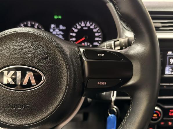 Kia Rio IV Рестайлинг с пробегом 2021 года, цена 2 050 000 рублей, 15000 км, хэтчбек, Автокод Объявления