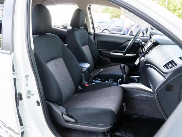 Mitsubishi L200 V Рестайлинг с пробегом 2023 года, цена 3 800 000 рублей, 17120 км, offers.body_type.unknown, Автокод Объявления