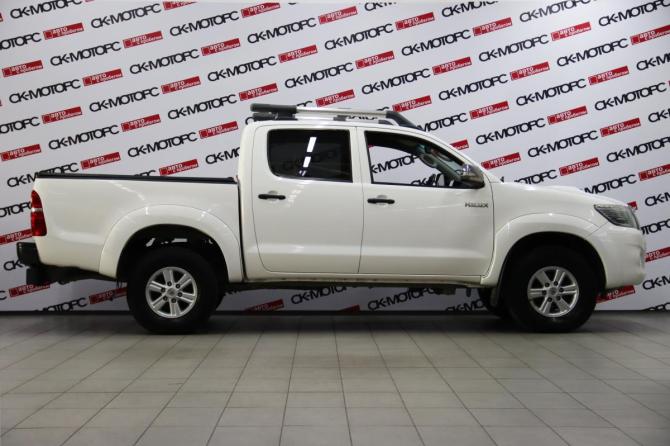 Toyota Hilux VII Рестайлинг с пробегом 2014 года, цена 2 095 170 рублей, 130612 км, пикап, Автокод Объявления