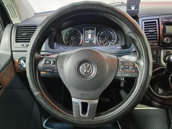 Volkswagen Multivan T5 Рестайлинг с пробегом 2010 года, цена 2 050 000 рублей, 258000 км, минивэн, Автокод Объявления