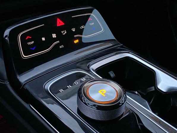 JAC JS6 с пробегом 2023 года, цена 1 630 000 рублей, 94282 км, внедорожник, Автокод Объявления
