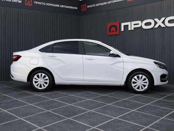Lada (ВАЗ) Vesta I Рестайлинг (NG) с пробегом 2023 года, цена 1 197 000 рублей, 60990 км, седан, Автокод Объявления