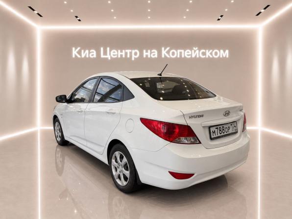 Hyundai Solaris I с пробегом 2013 года, цена 789 990 рублей, 194500 км, седан, Автокод Объявления