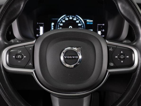 Volvo XC60 II с пробегом 2018 года, цена 3 949 000 рублей, 45225 км, внедорожник, Автокод Объявления