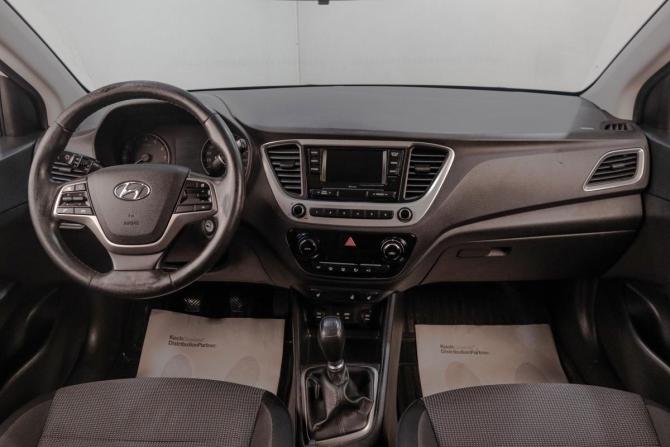 Hyundai Solaris II с пробегом 2017 года, цена 1 179 000 рублей, 120000 км, седан, Автокод Объявления