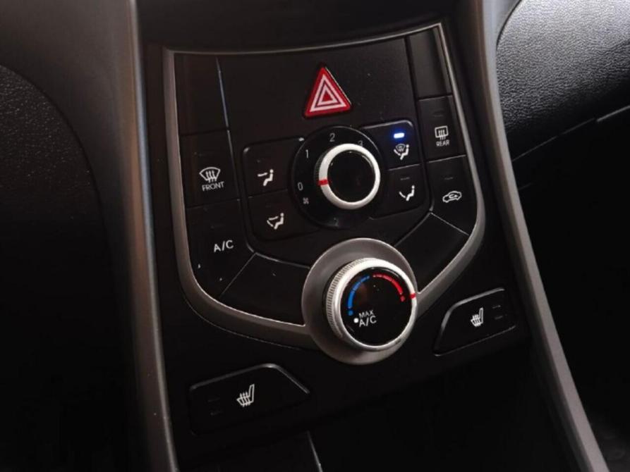 Hyundai Elantra V (MD) Рестайлинг Набережные Челны  - изображение 12
