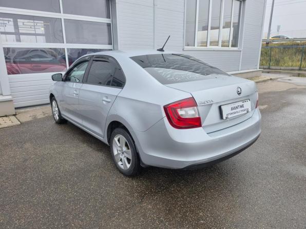 Skoda Rapid I Рестайлинг с пробегом 2018 года, цена 1 050 000 рублей, 186983 км, лифтбек, Автокод Объявления