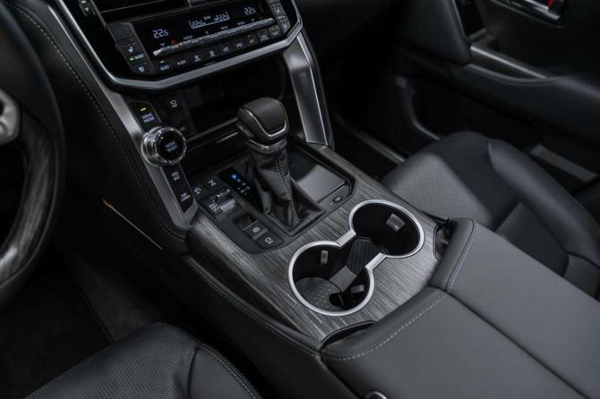 Новый Toyota Land Cruiser 300 Series 2026 года, цена 13 990 000 рублей, внедорожник, Автокод Объявления
