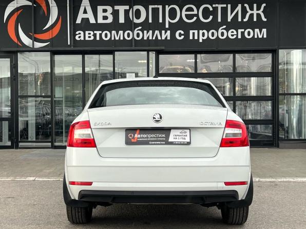 Skoda Octavia III (A7) Рестайлинг с пробегом 2018 года, цена 1 698 000 рублей, 129559 км, лифтбек, Автокод Объявления