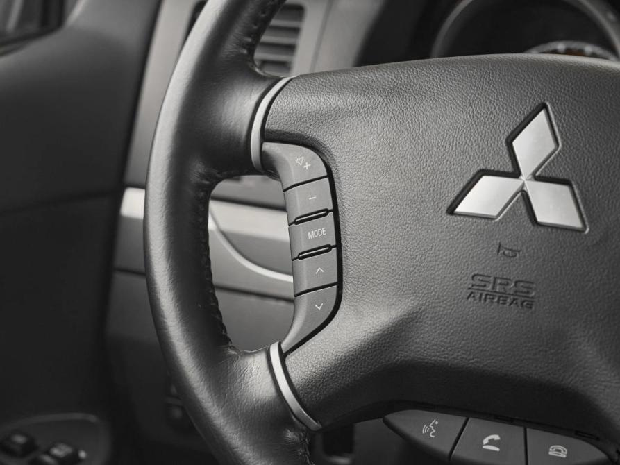 Mitsubishi Pajero IV Рестайлинг 2 Москва  - изображение 10
