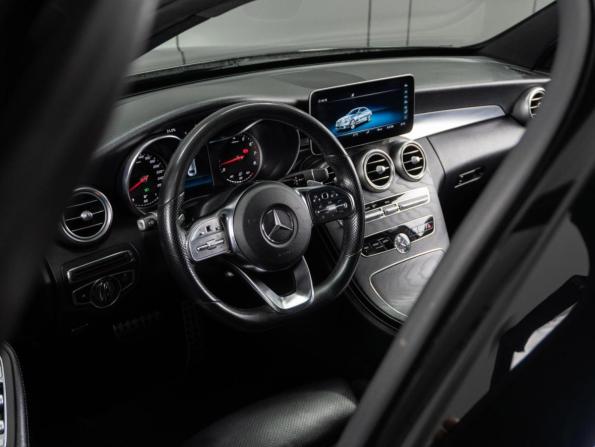 Mercedes-Benz C-Класс IV (W205) Рестайлинг с пробегом 2018 года, цена 2 648 000 рублей, 140688 км, седан, Автокод Объявления