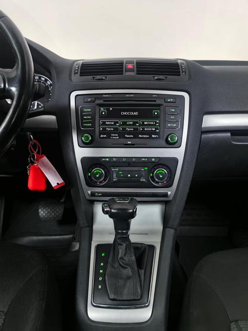 Skoda Octavia II (A5) Рестайлинг Москва  - изображение 12