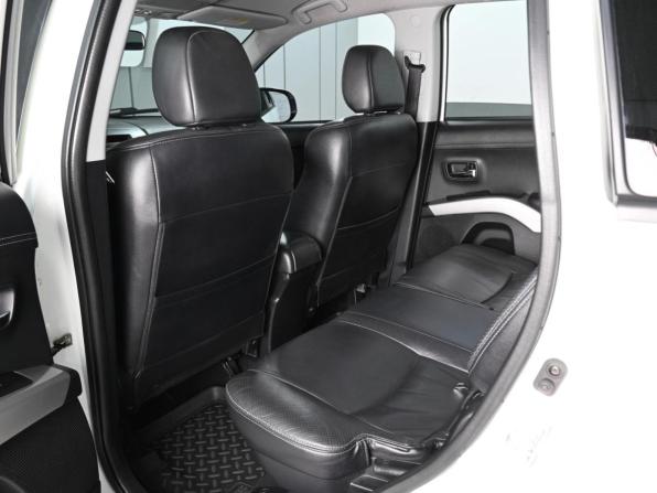 Mitsubishi Outlander II Рестайлинг с пробегом 2011 года, цена 1 429 000 рублей, 155225 км, внедорожник, Автокод Объявления